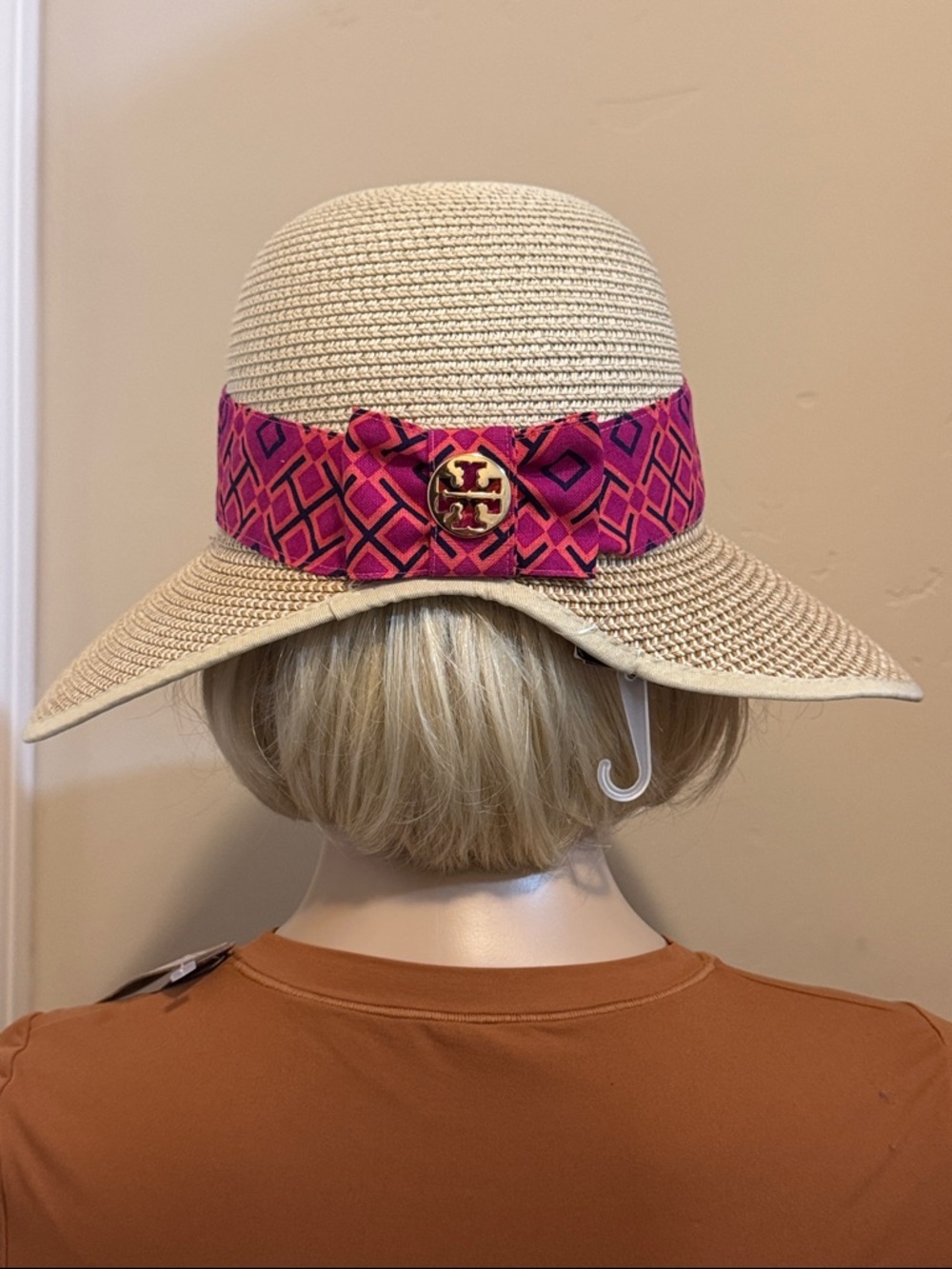 Stylish Hat Tan Sun with Pink Band Tory Burch and Goldtone charm logo UPF 50+ - Picture 11 of 11